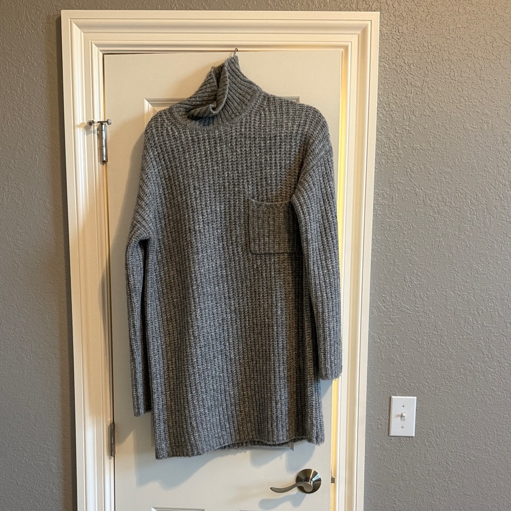 Scanlan Theodore Gray Ribbed Turtleneck Long Sleeve Dress